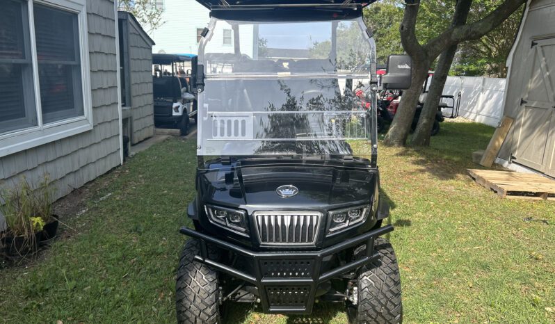 2025 Evolution D5 Maverick 2+2 Black 4610