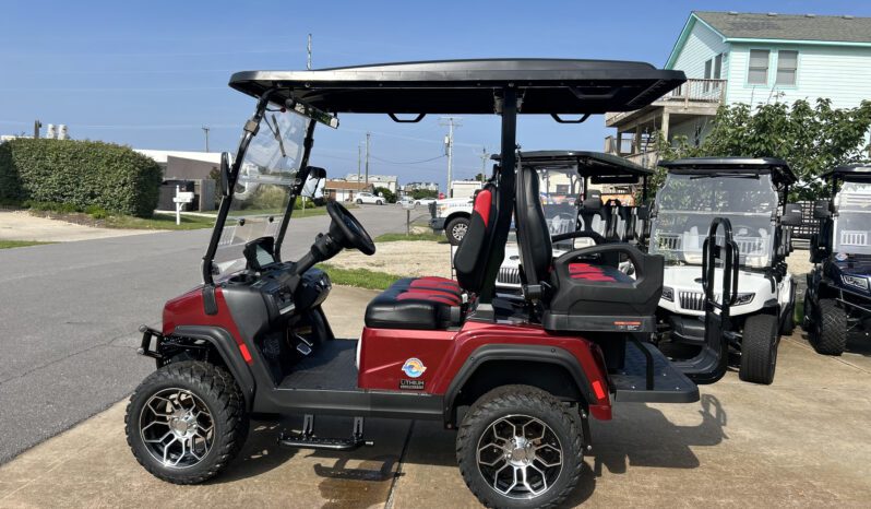 2025 Evolution D5 Maverick 2+2 red 4504