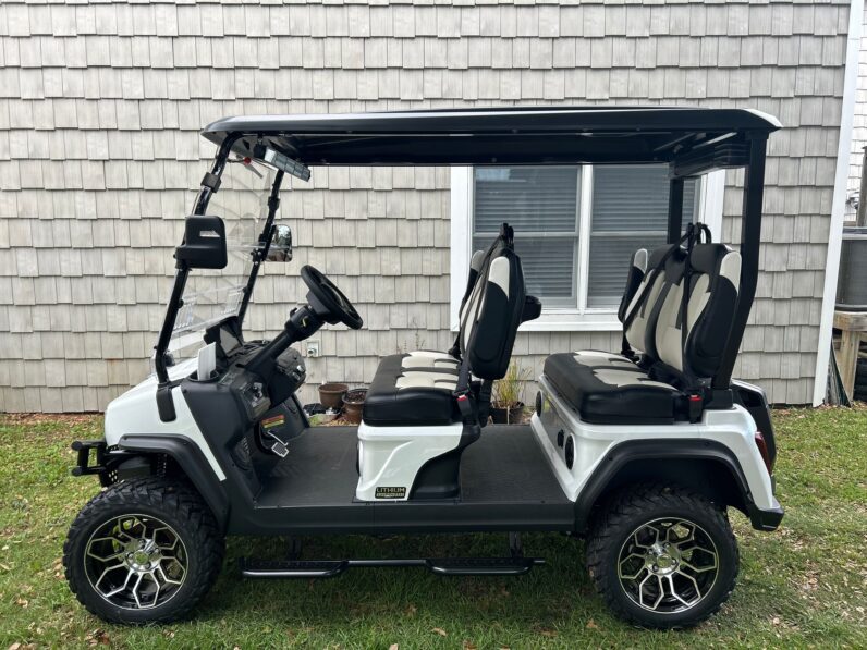 2025 D5 Maverick 4F white 4506