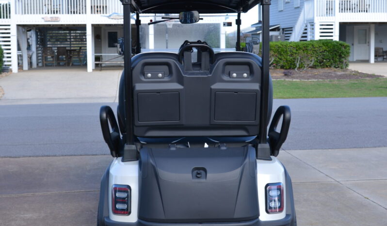 2025 Epic E40FX 0004