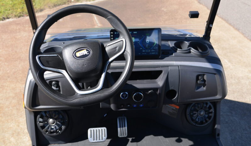 2025 Epic E40FX 2667